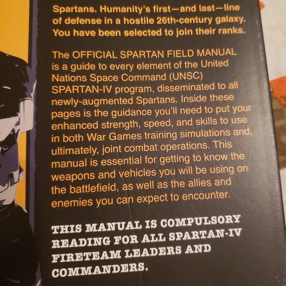 🎮 Halo Official Spartan Field Manual 🎮 - Picture 4 of 5